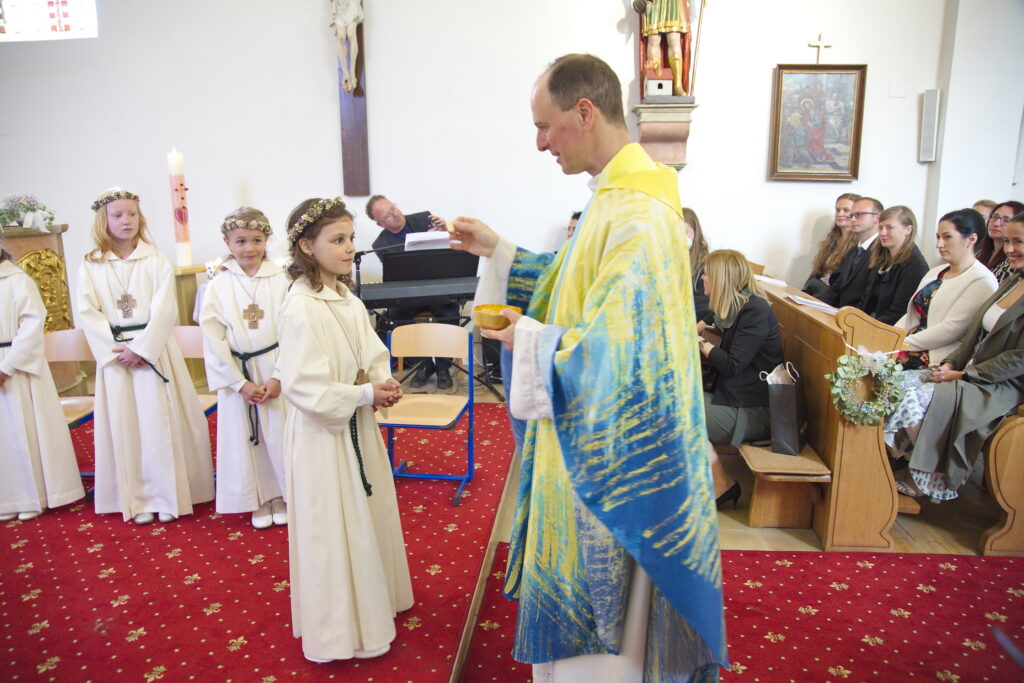 Taufe, Erstkommunion und Firmung