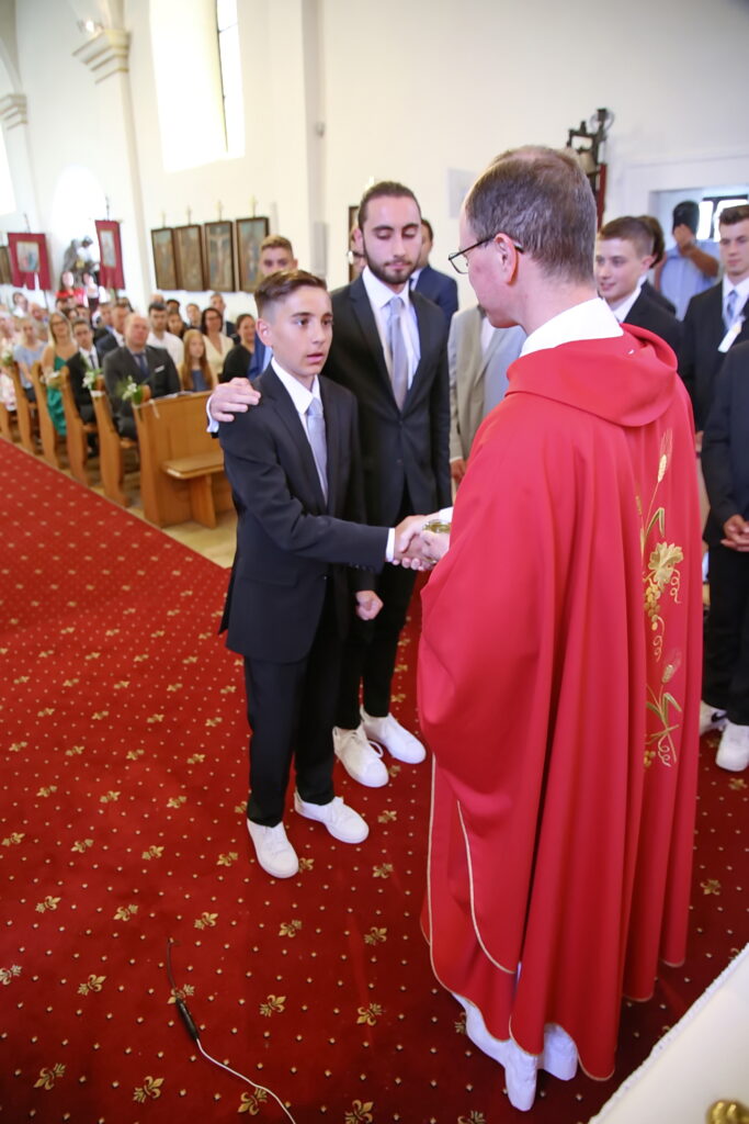 Taufe, Erstkommunion und Firmung